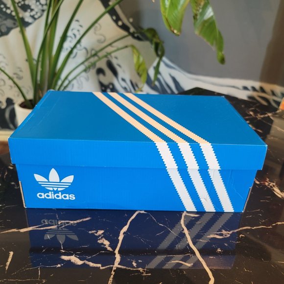 Black and White Adidas Superstar Originals Size 9.5 - Picture 9 of 9